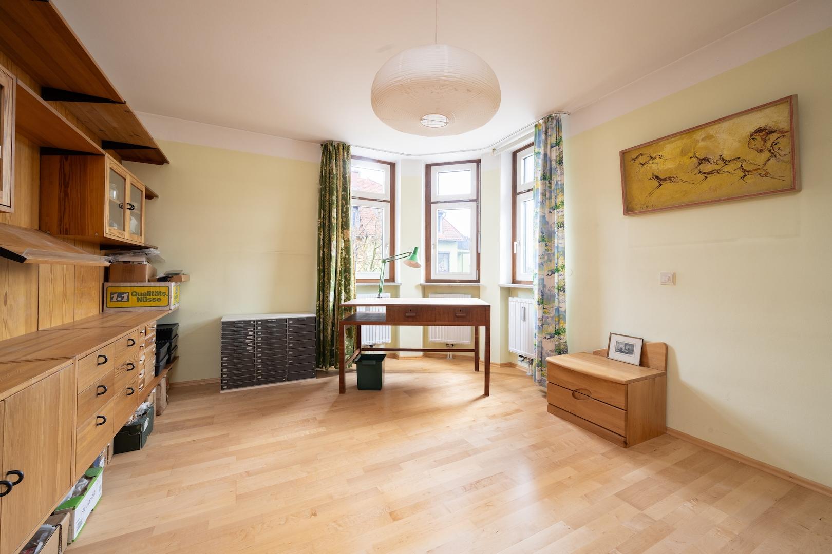 Schlafzimmer 1