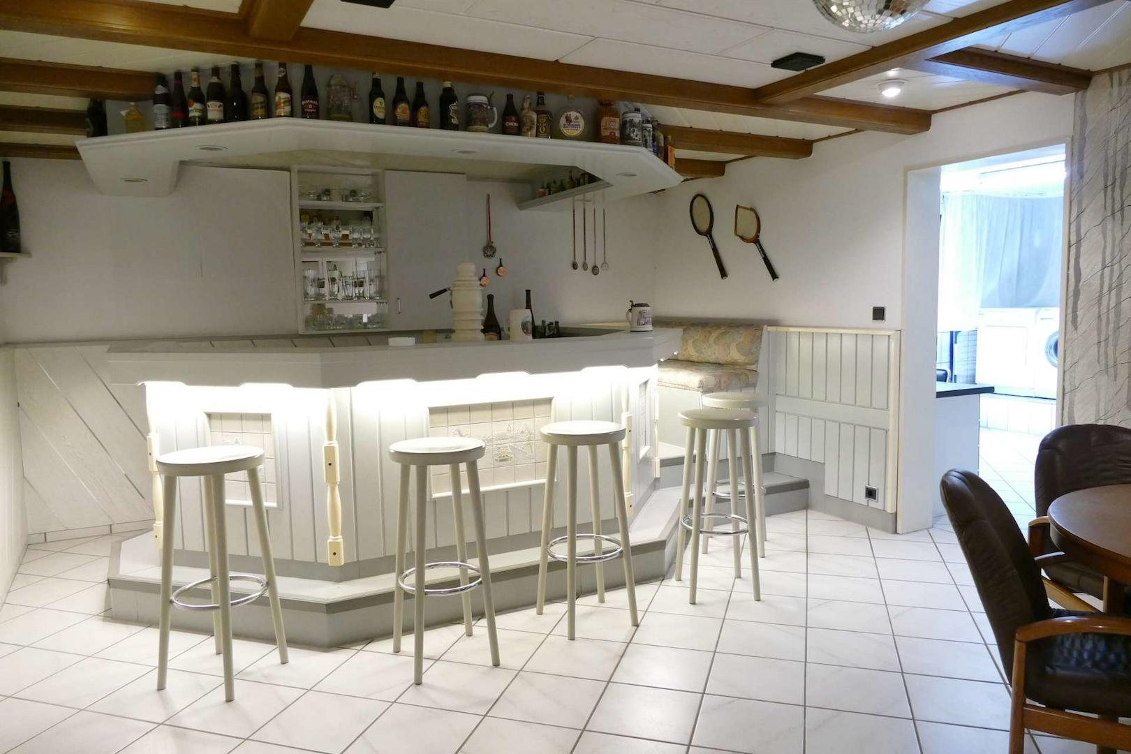 Kellerbar