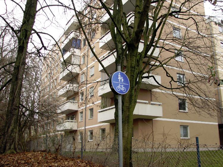 Hausfassade an der Terrassenseite