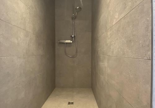 1. OG begehbare Dusche