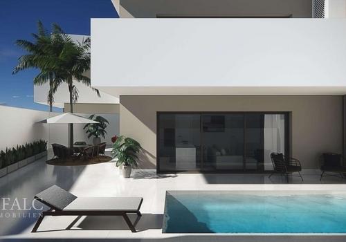Terrasse mit Pool