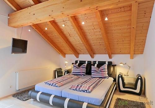 großes Schlafzimmer