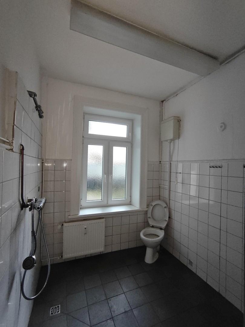Personal-WC hinterer Bereich