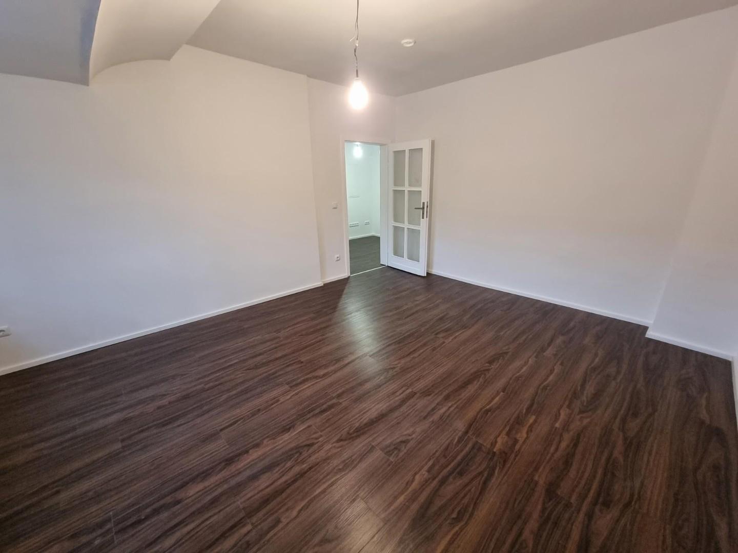 Zimmer Straßenseite