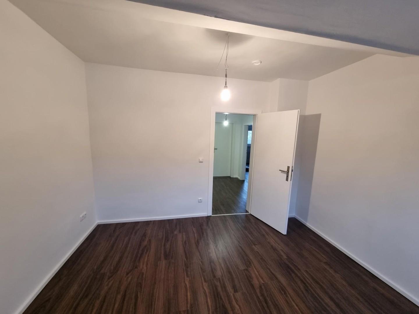 Zimmer Straßenseite