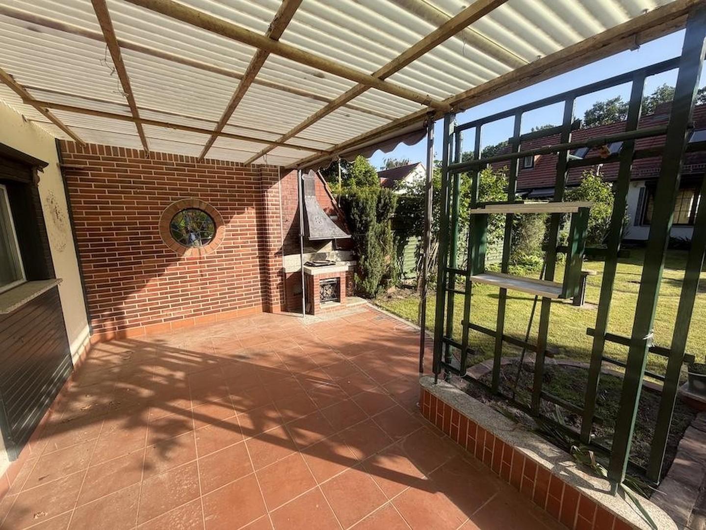 Terrasse mit Grillplatz