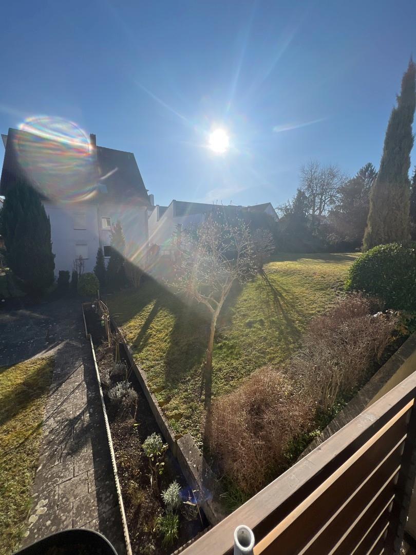 Südbalkon, Blick in den Garten