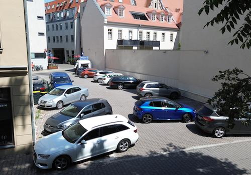 Grundstück
