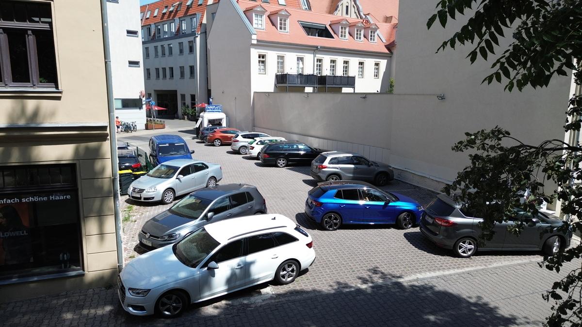 Grundstück
