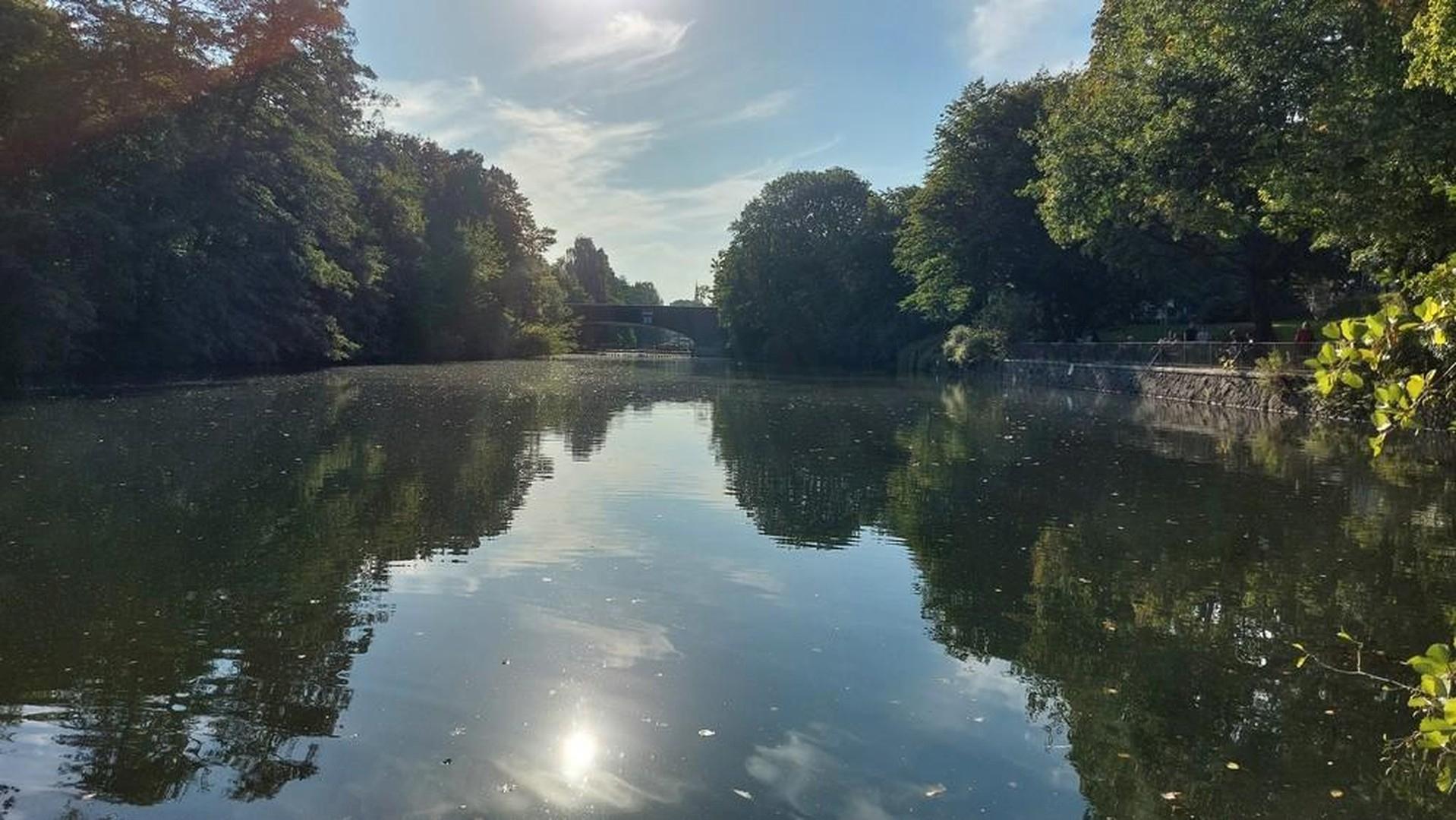 01-Direkt am Eilbekkanal geleg