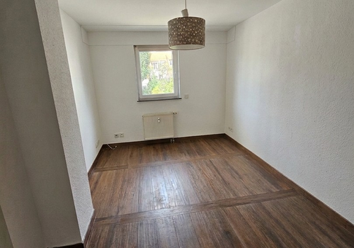 Schlaf-/Kinderzimmer Büro
