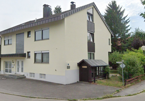Haus mit Atelier Eingang