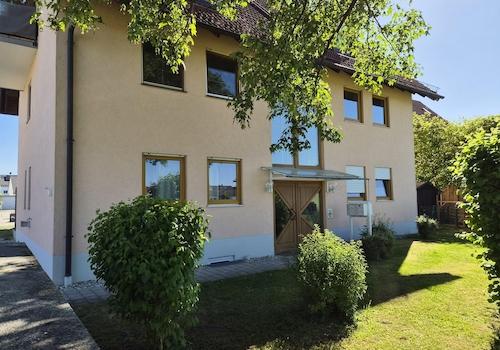 Aussenansicht, Hauseingang