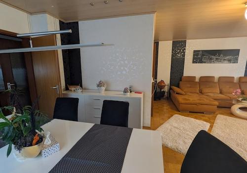 Wohn-, Esszimmer