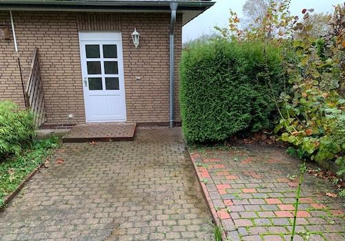 Terasse und seperate Haustür