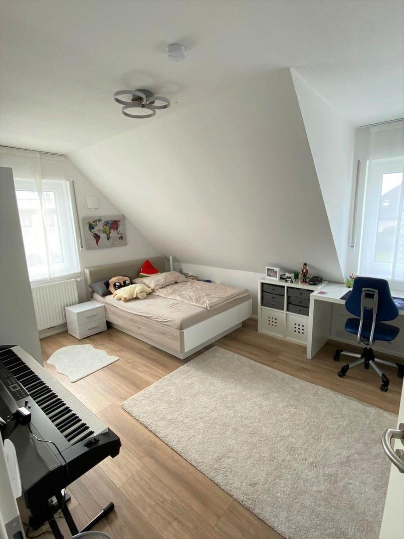 Schlafzimmer 3