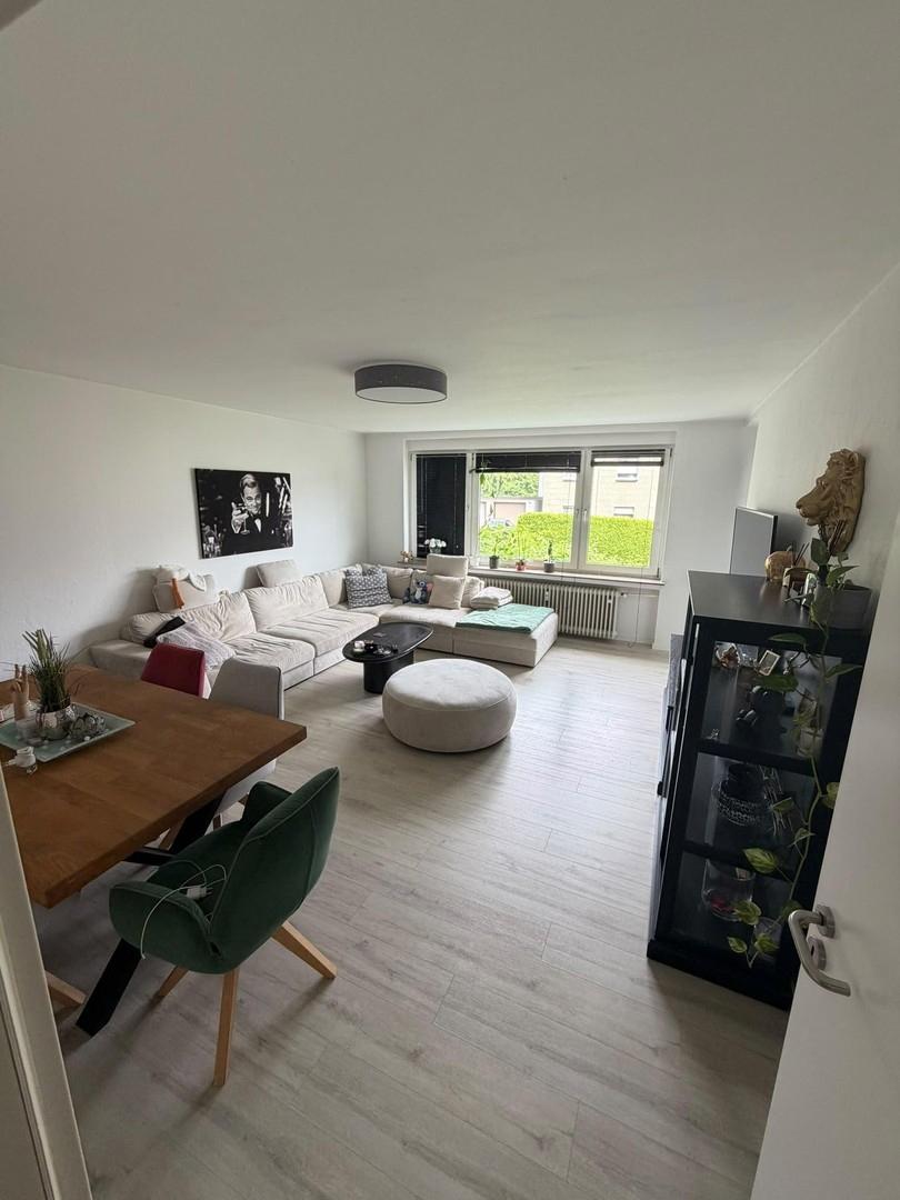 Großes Wohnzimmer