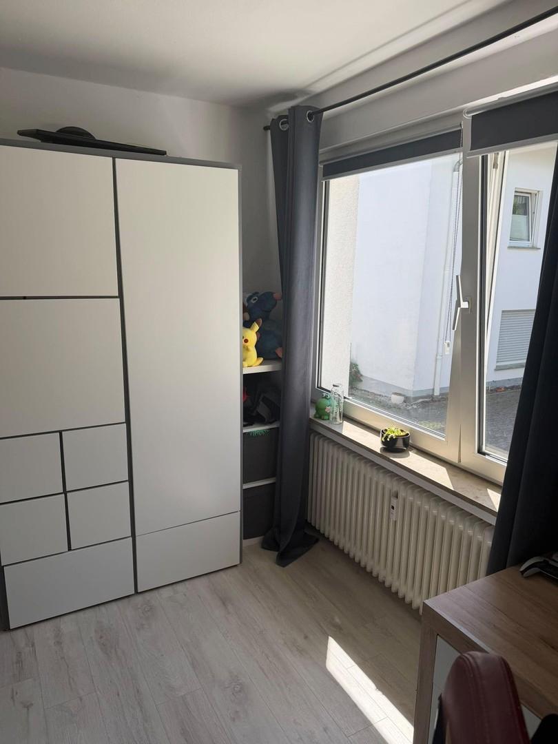 Kinderzimmer - Richtung Fenste