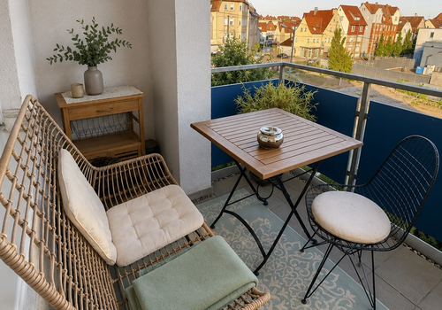 Großer, überdachter Balkon