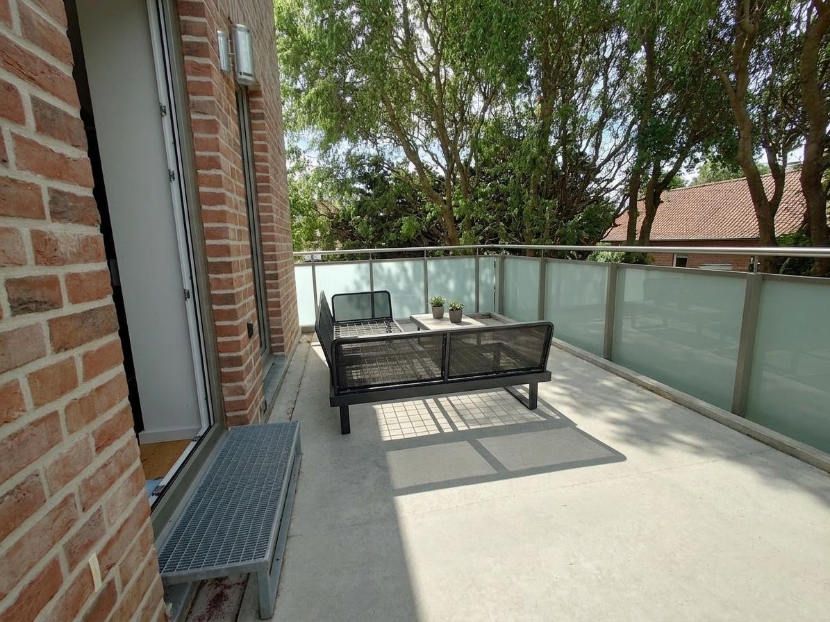 Großer Südbalkon