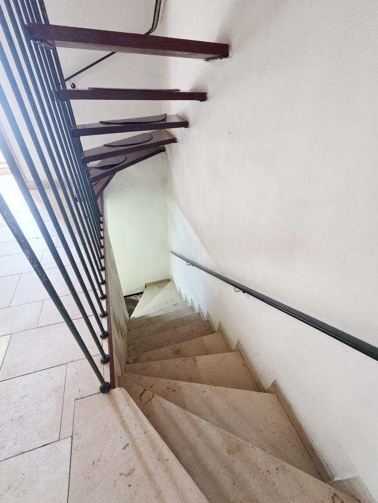 Kellertreppe