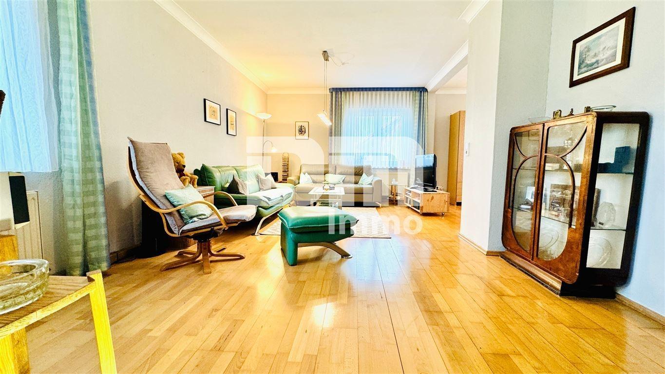 WE2 OG Wohn / Esszimmer / Zugang Balkon