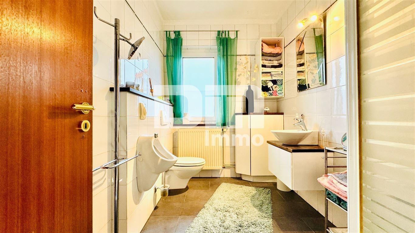 WE2 OG Bad / Dusche / Urinal