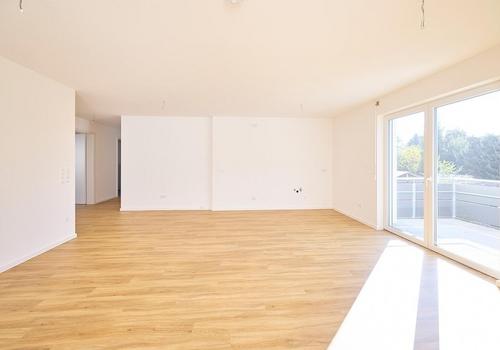 Blick vom Wohnzimmer zur Küche