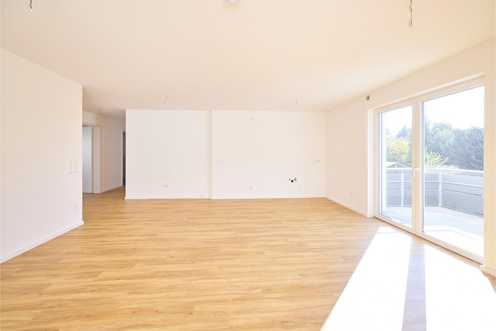 Blick vom Wohnzimmer zur Küche