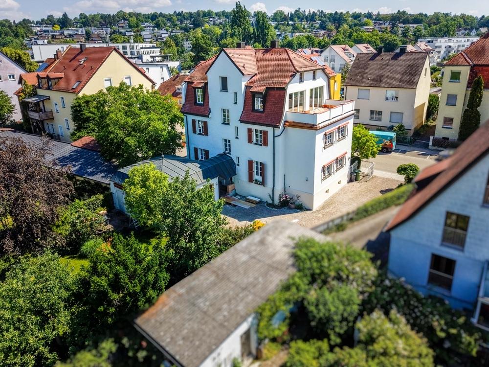 Gebäude