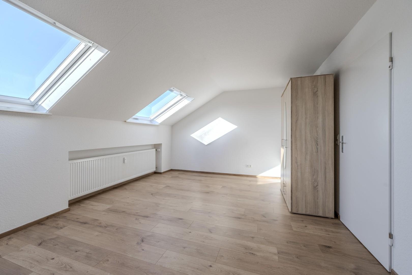 Wohnraum mit Dachfenster