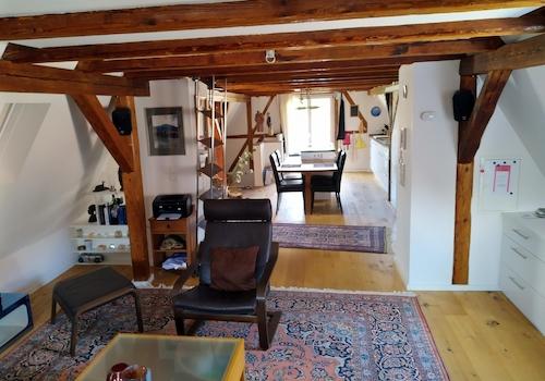 Wohnzimmer Blick Küche/EZ