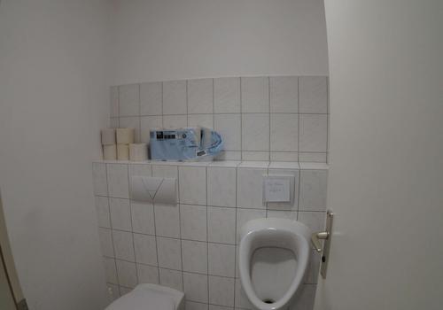 WC Beispiel Halle