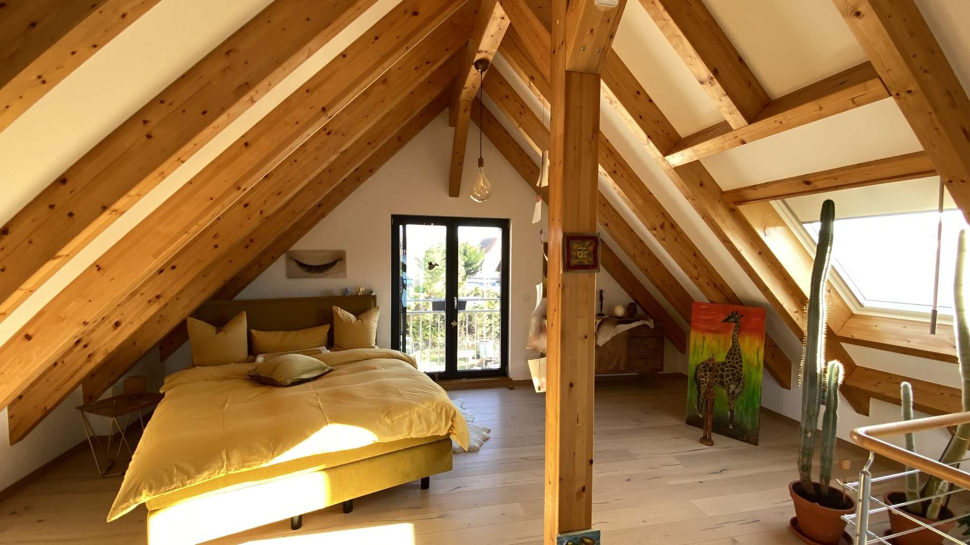 Ausgebautes Studiozimmer