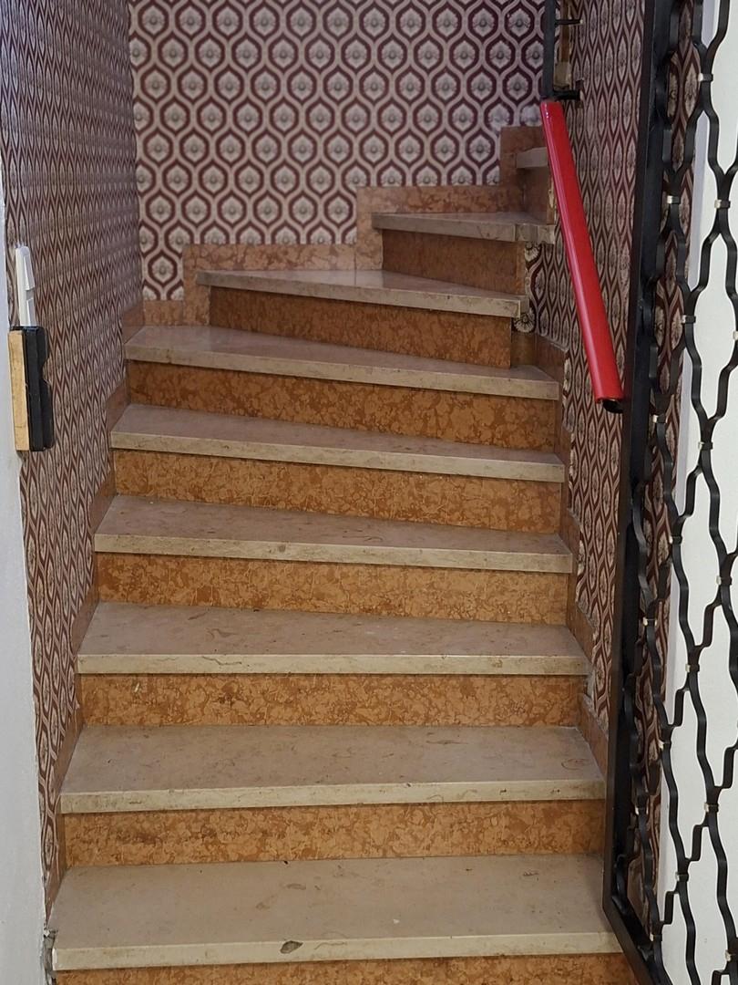 Treppenaufgang zu OG Wohnung 1
