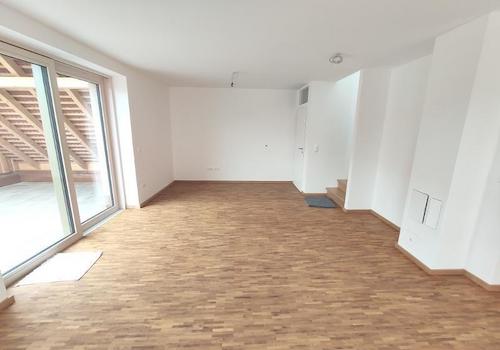 OG: Wohnen mit Zugang zur Terrasse Bild 2
