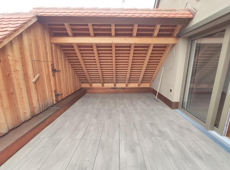 Teilweise überdachte Terrasse Bild 2