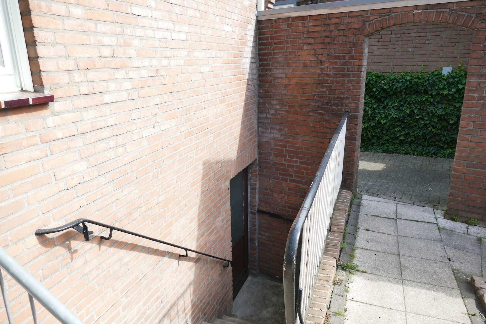 Kellertreppe Außen