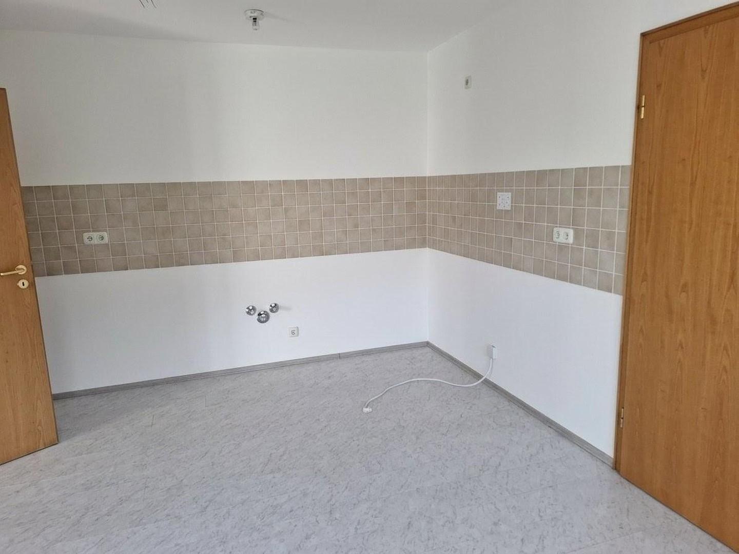 Küche mit Speisekammer