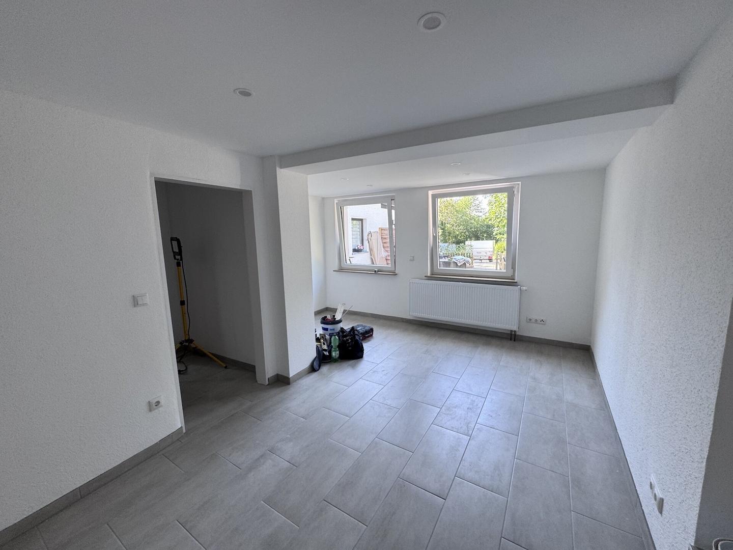 4 Wohnzimmer