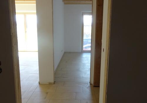 Flur Wohnraum und Zimmer