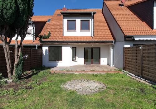 Hausansicht Garten