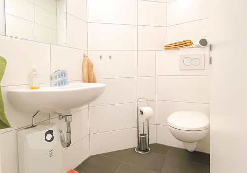 Gäste-Toilette im Erdgeschoss