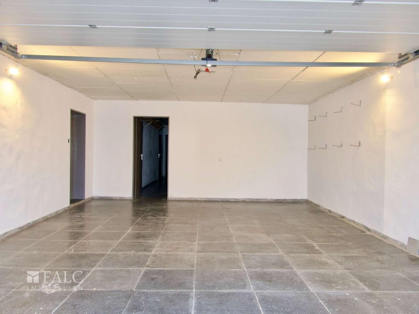 KG: Doppel-Garage