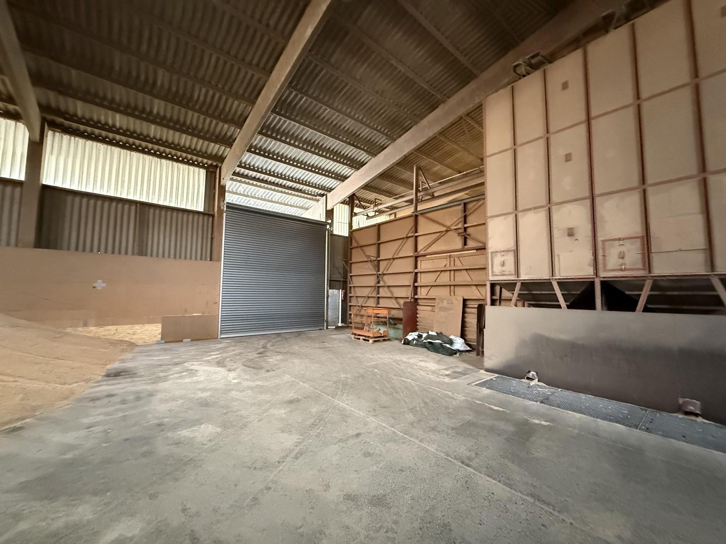 Lagerhalle innen