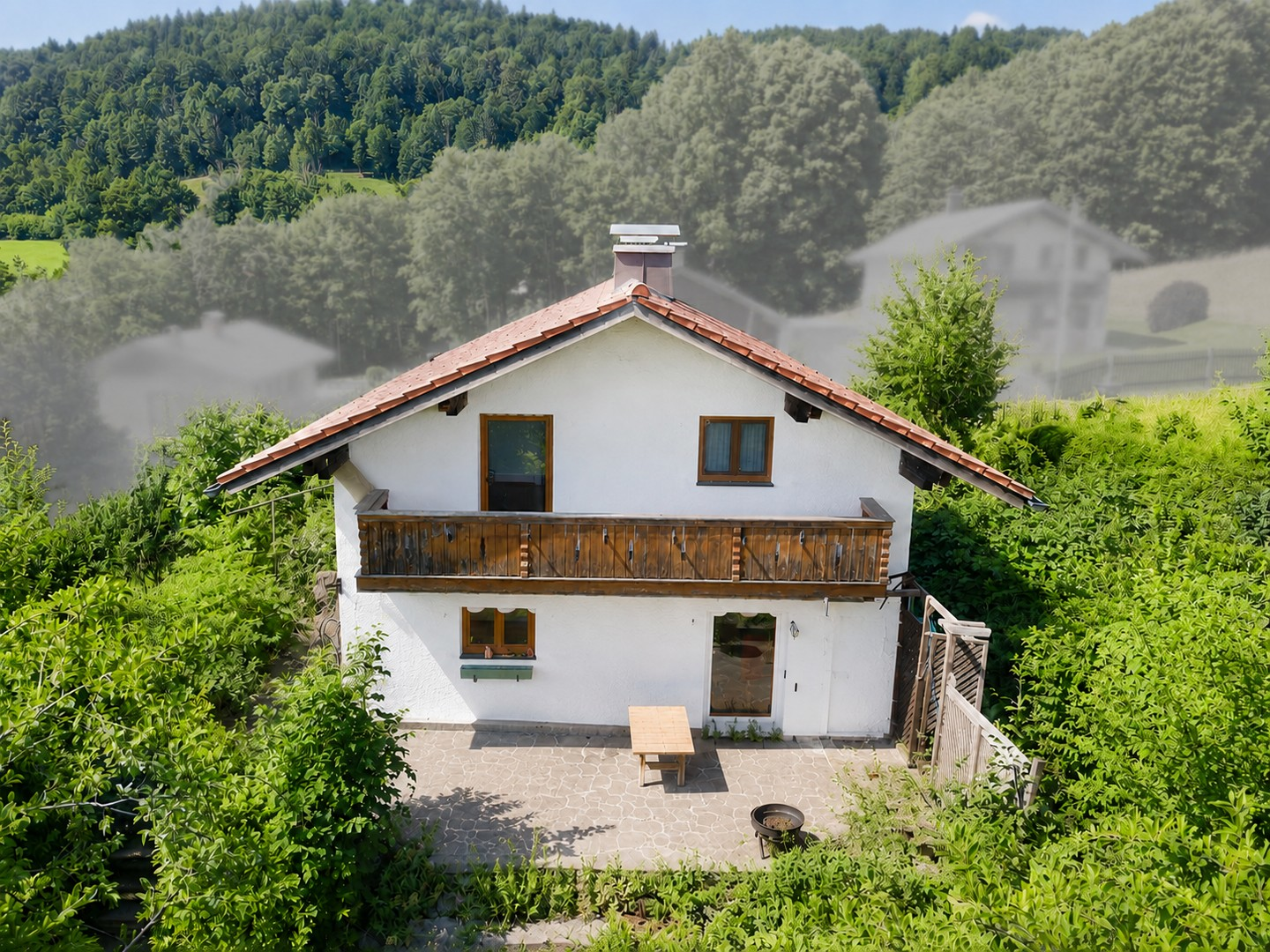 Haus mit großem Grundstück