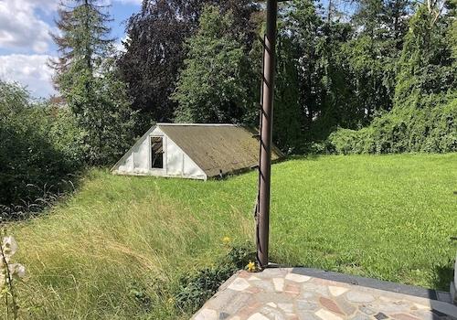 überdachter Pool