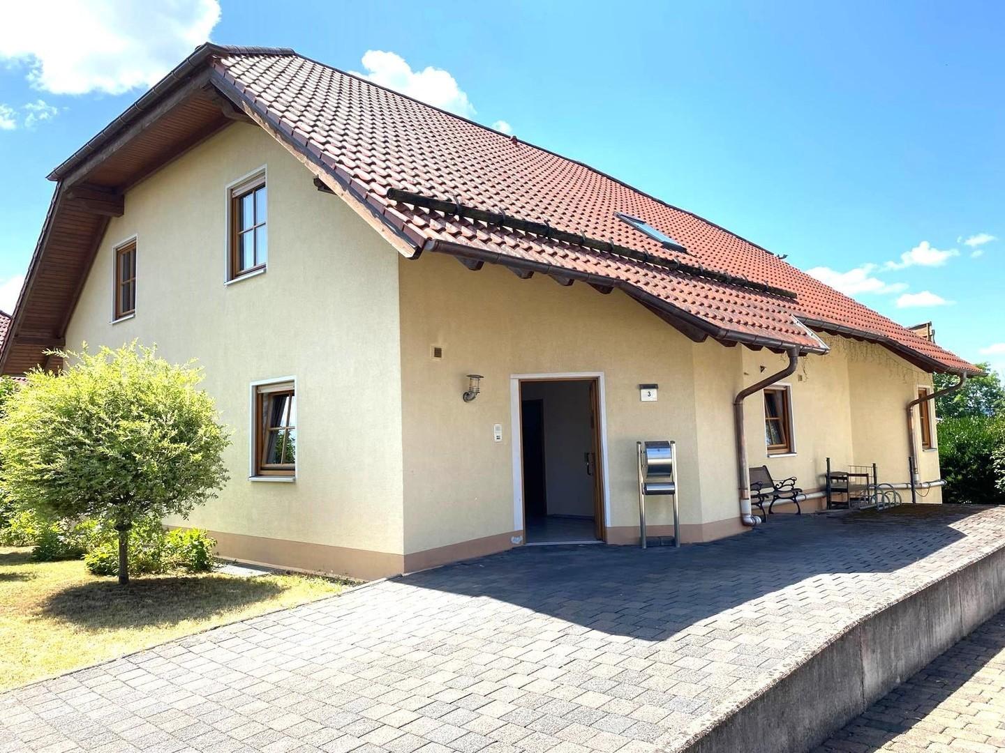 Straßenansicht