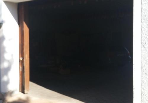 Einfahrt Garage