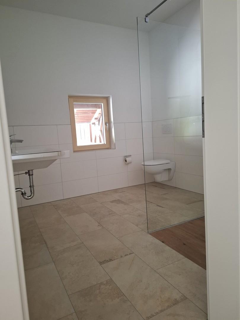 Dusche im Bad